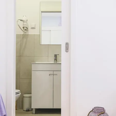 4u Airport Гостьовий будинок 3*