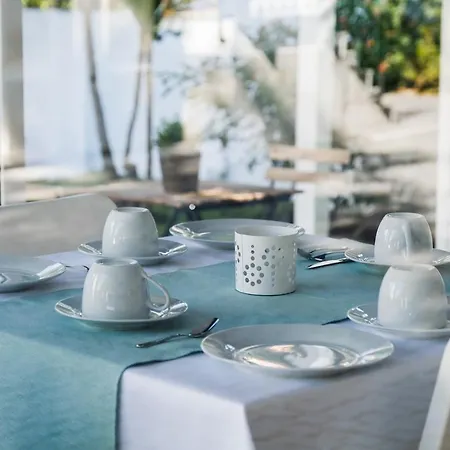 4u Airport ゲストハウス 3*